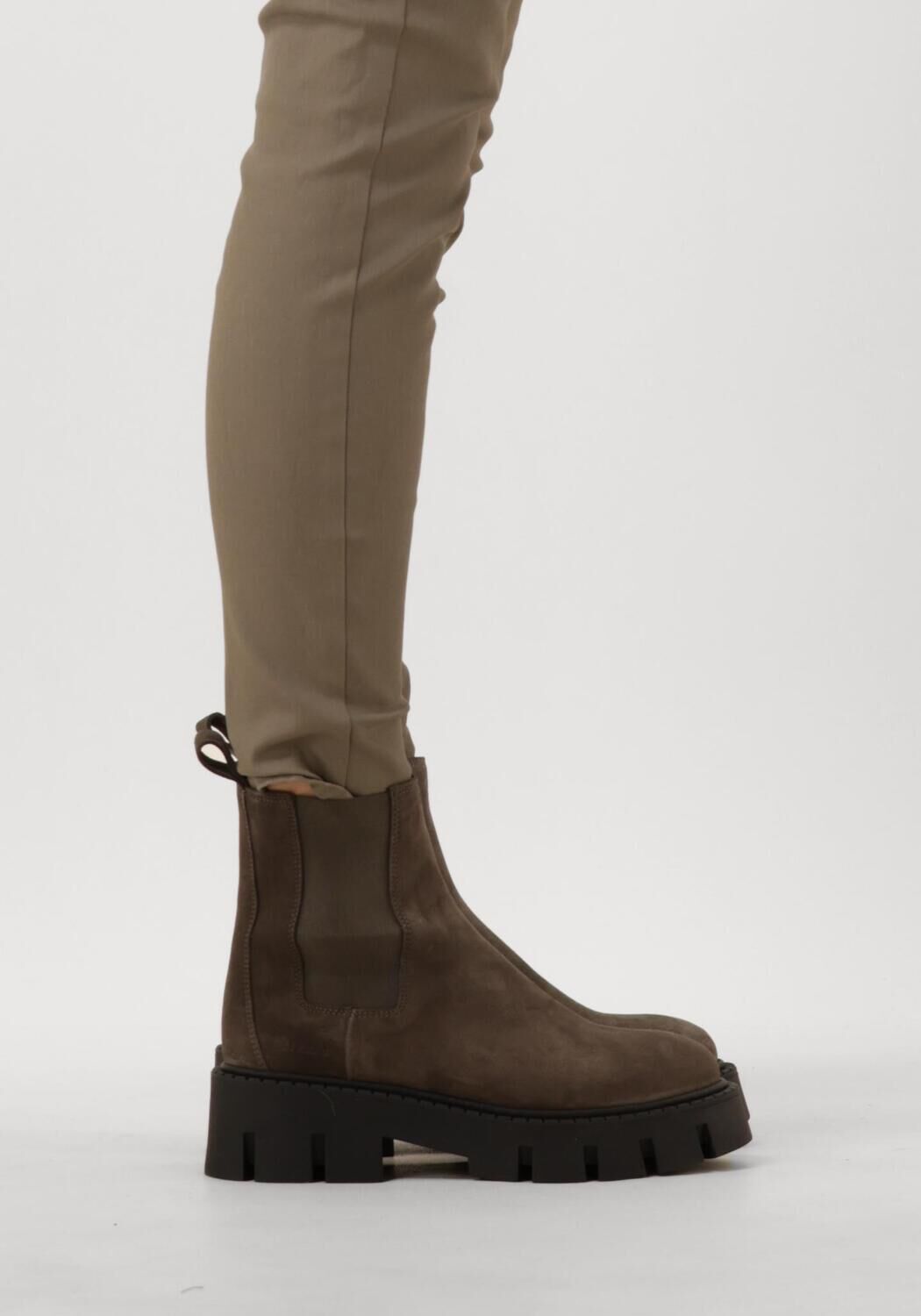 COPENHAGEN STUDIOS Bottines chelsea CPH137 en marron - large