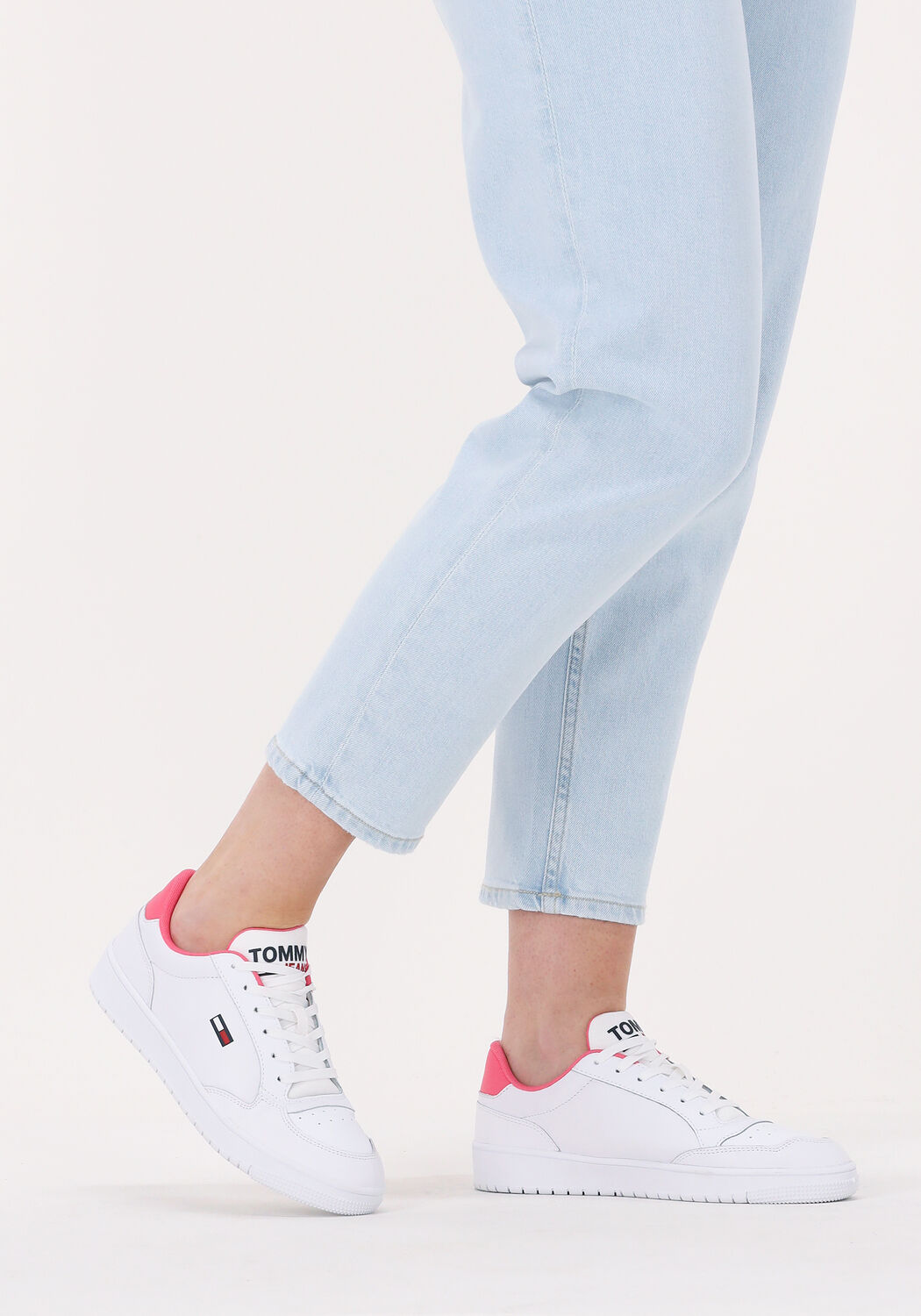 TOMMY JEANS Baskets basses CITY CUPSOLE WMN en blanc - large