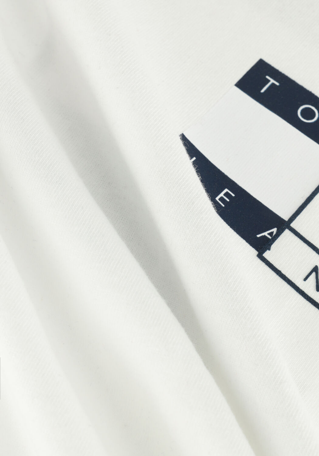TOMMY JEANS T-shirt TJM TWISTED FLAG TEE en blanc - large
