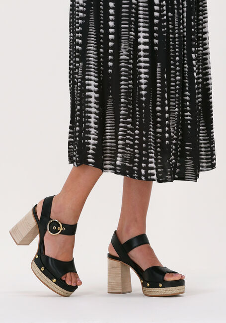 SEE BY CHLOÉ VIVIANE Sandales en noir - large