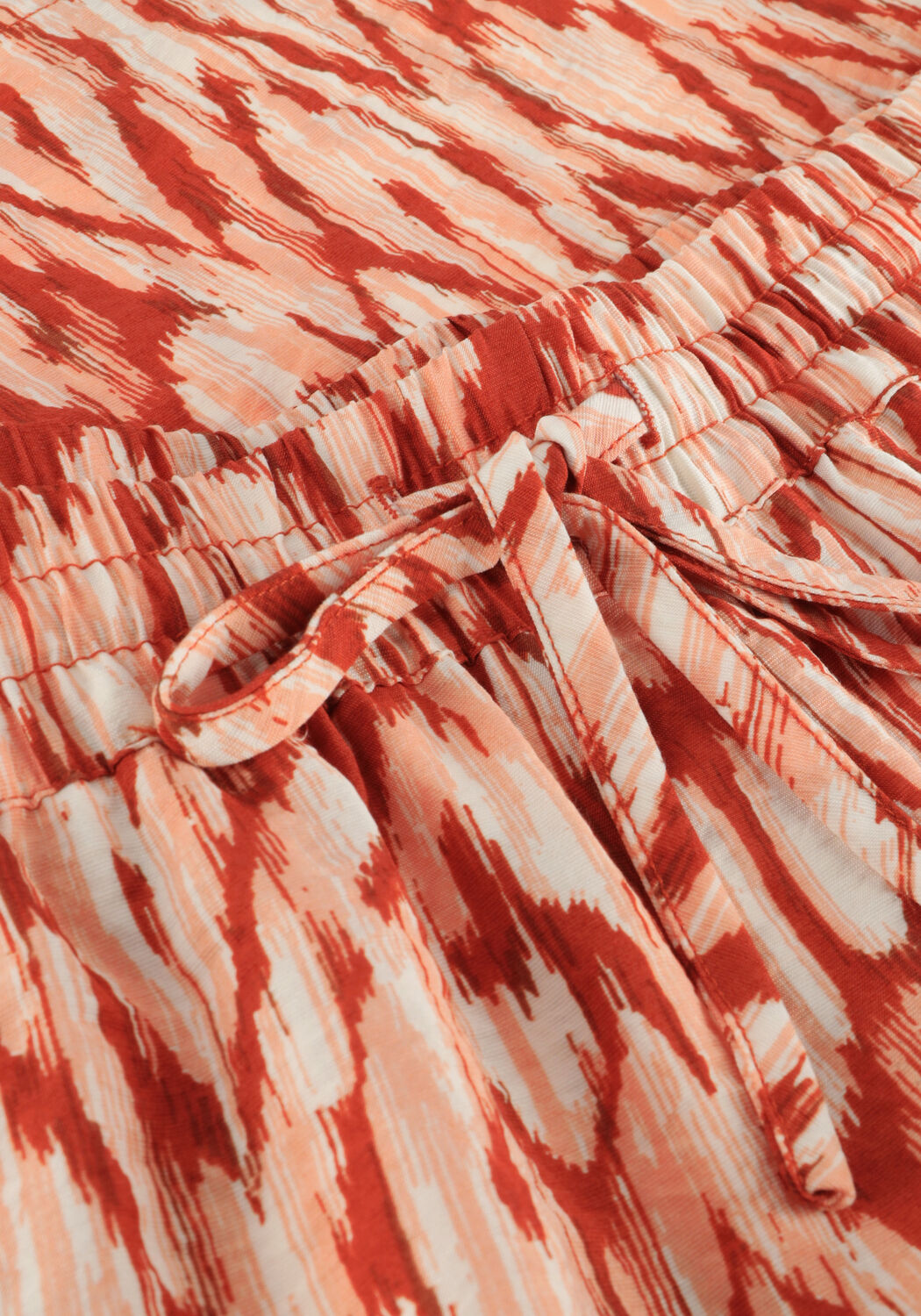 Rode MSCH COPENHAGEN Broeken/jumpsuits MSCHORLENA LADONNA SHORTS AOP - large