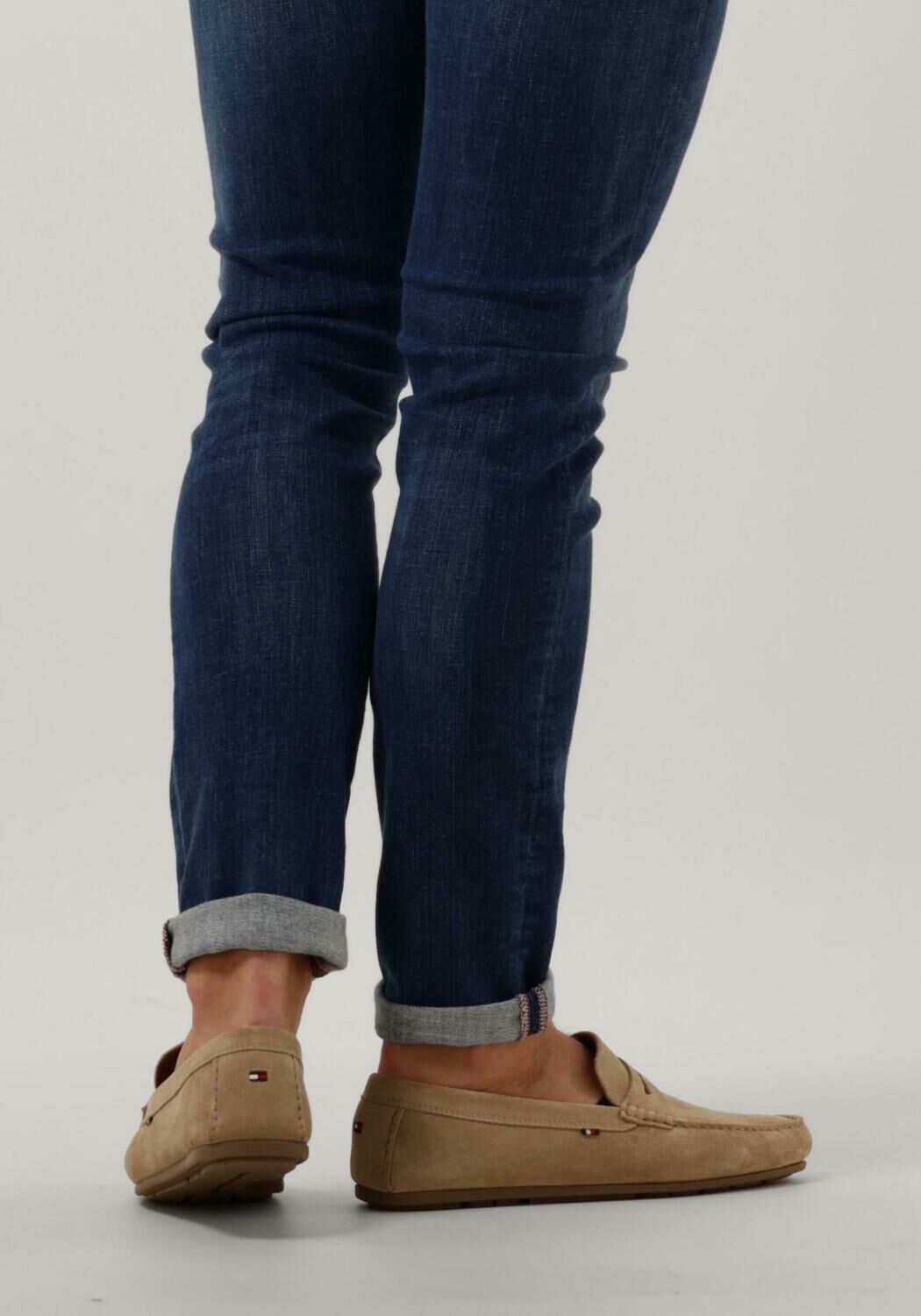 TOMMY HILFIGER CASUAL HILFIGER DRIVER Loafers en beige - large