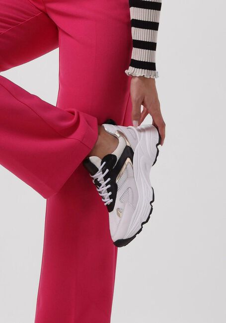 Witte OMODA Sneakers TOKIO - large