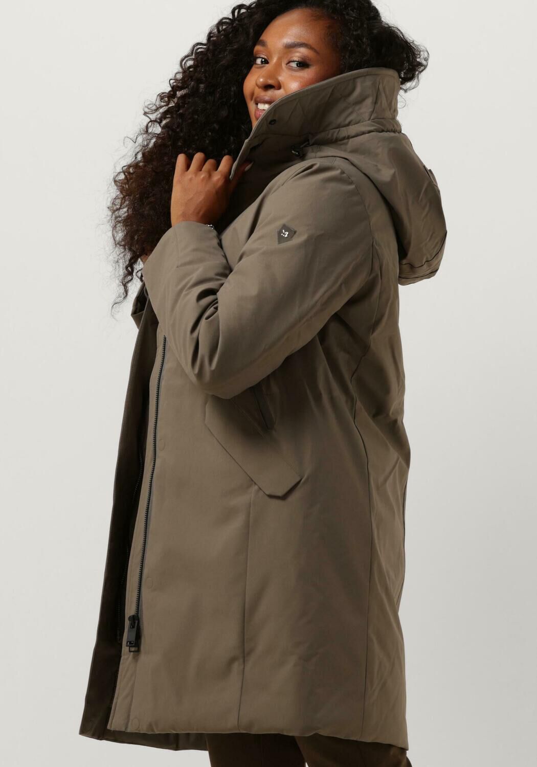 KRAKATAU 123200039 en taupe Omoda