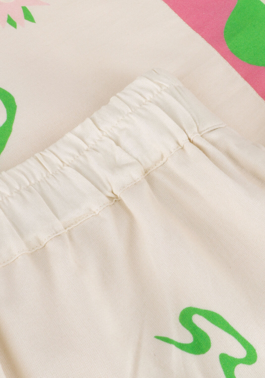 REFINED DEPARTMENT Pantalon courte ALICE en multicolore - large