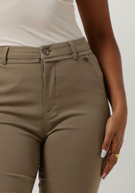MINUS Pantalon évasé CARMA FLARED PANT en taupe - large