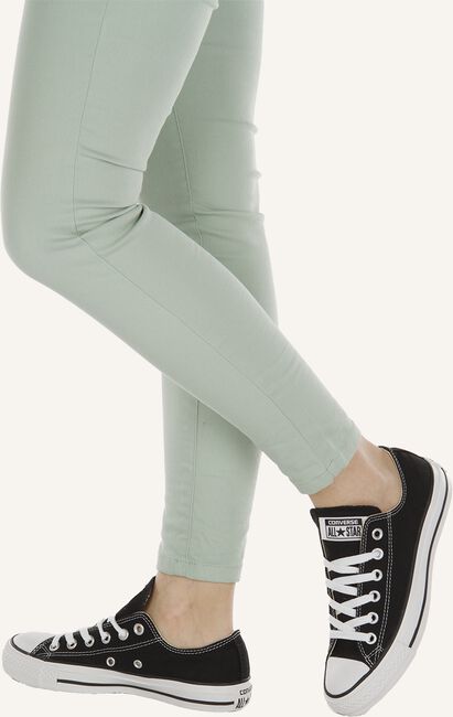 Zwarte CONVERSE Sneakers CHUCK TAYLOR ALL STAR OX DAMES Zwarte CONVERSE Sneakers CHUCK TAYLOR ALL STAR OX DAMES - large