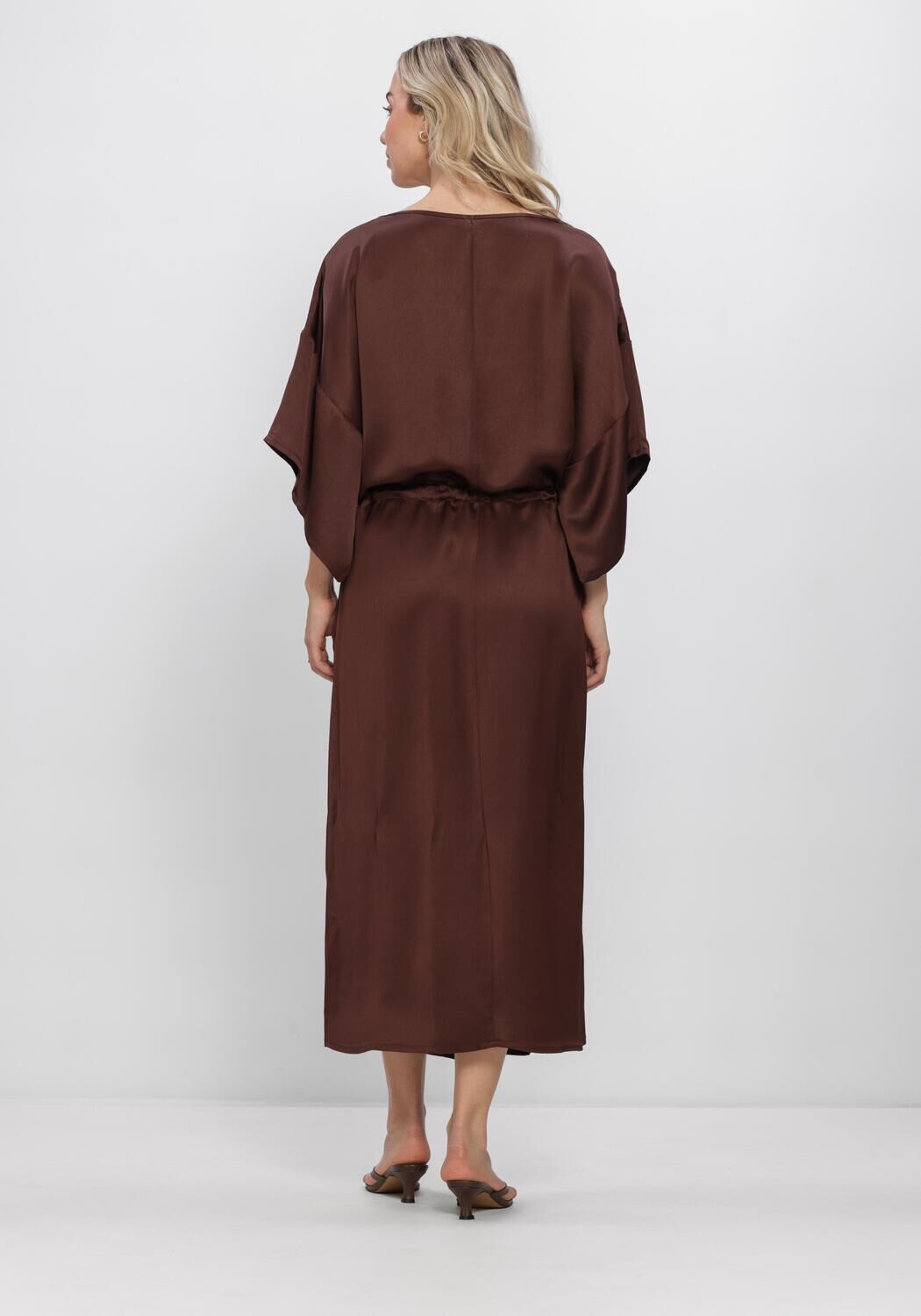 SUMMUM Robe midi DRESS HEAVY SILKY TOUCH en marron - large