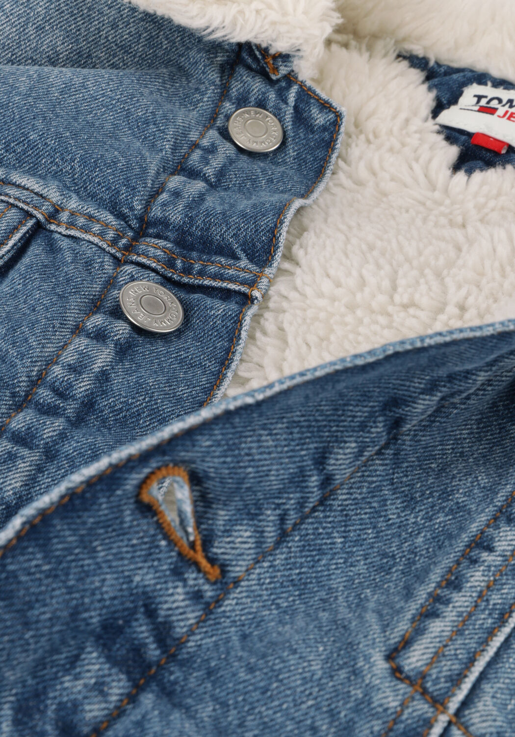 TOMMY JEANS Veste en jean TEDDY TRUCKER JACKET en bleu - large