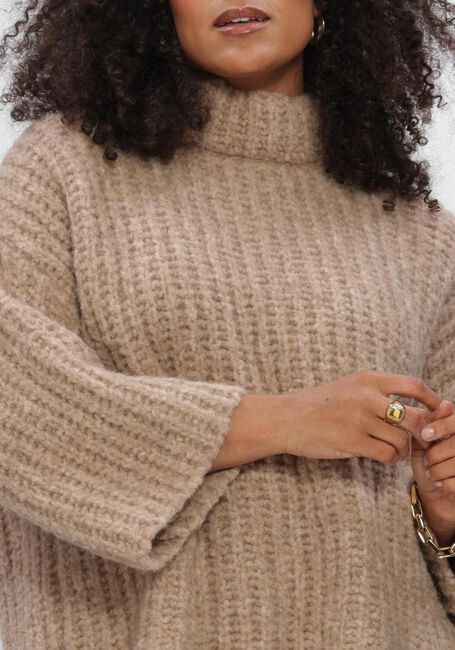 SUMMUM Pull OVERSIZED SWEATER CUSHY WOOL BLEND en beige - large