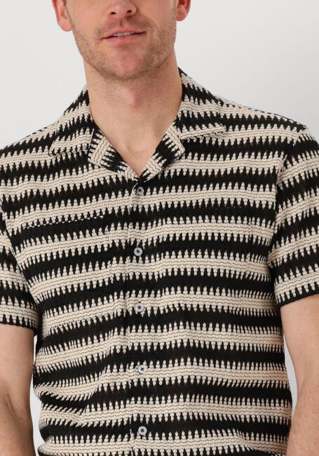 Zwarte ANERKJENDT Casual overhemd AKKURT STRUC STRIPE S/S SHIRT - large