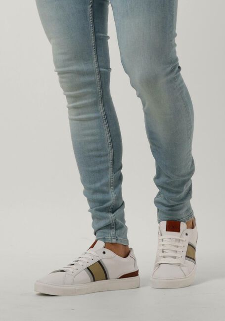 GUESS Baskets basses TODI LOW en blanc - large