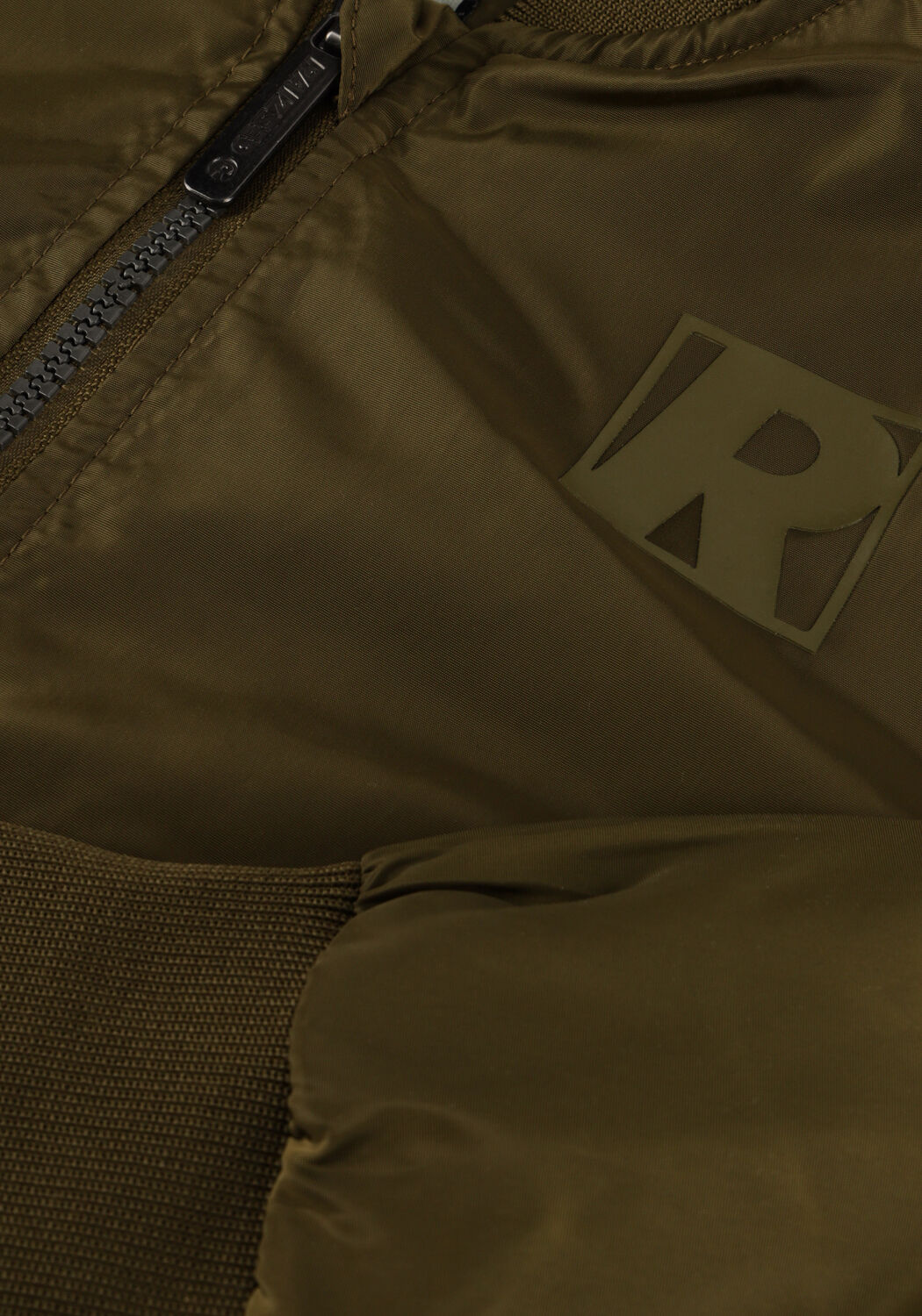 Olijf RAIZZED Jack TOMBS - large