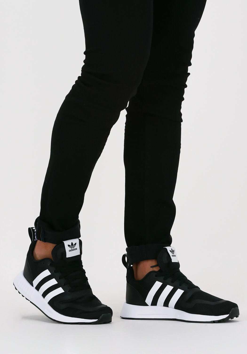 Zwarte ADIDAS Lage sneakers MULTIX Omoda