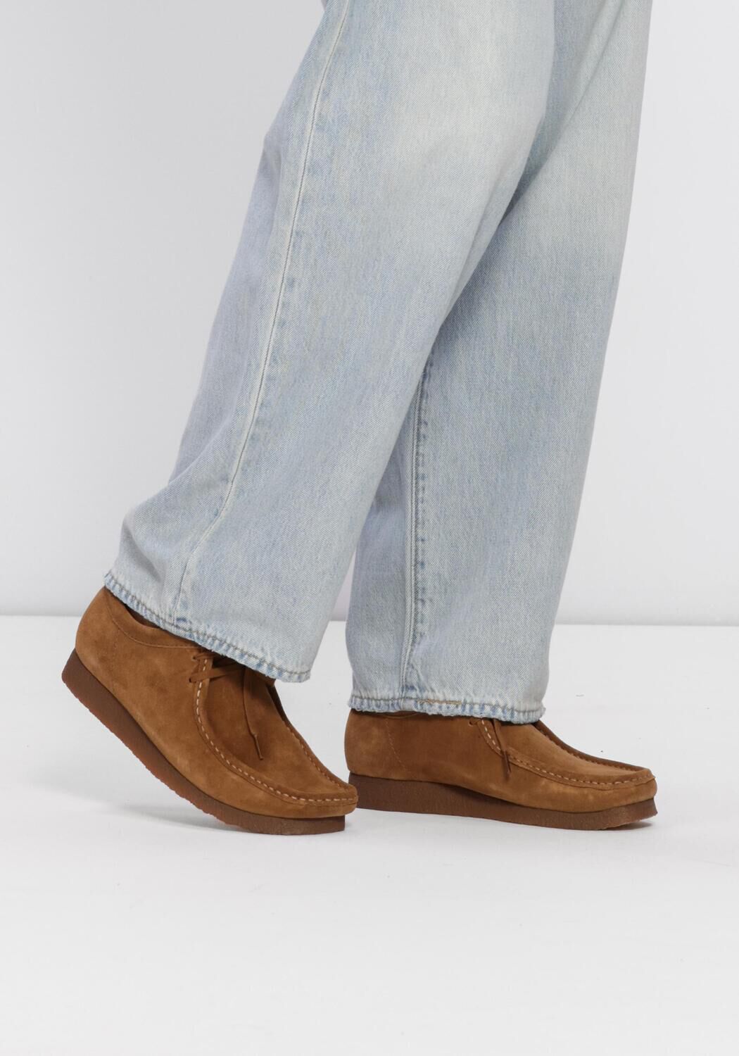 CLARKS ORIGINALS WALLABEE M Loafers en camel - large