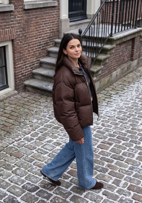 SECOND FEMALE RIYA PUFFER JACKET Vestes en marron - large