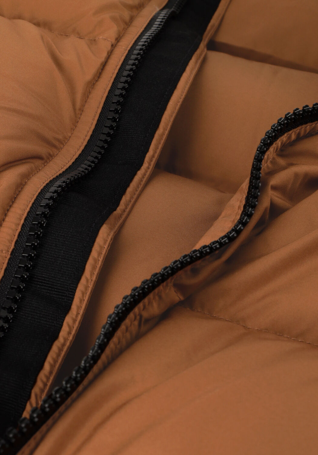 Bruine PEAK PERFORMANCE Gewatteerde jas RIVEL JACKET - large