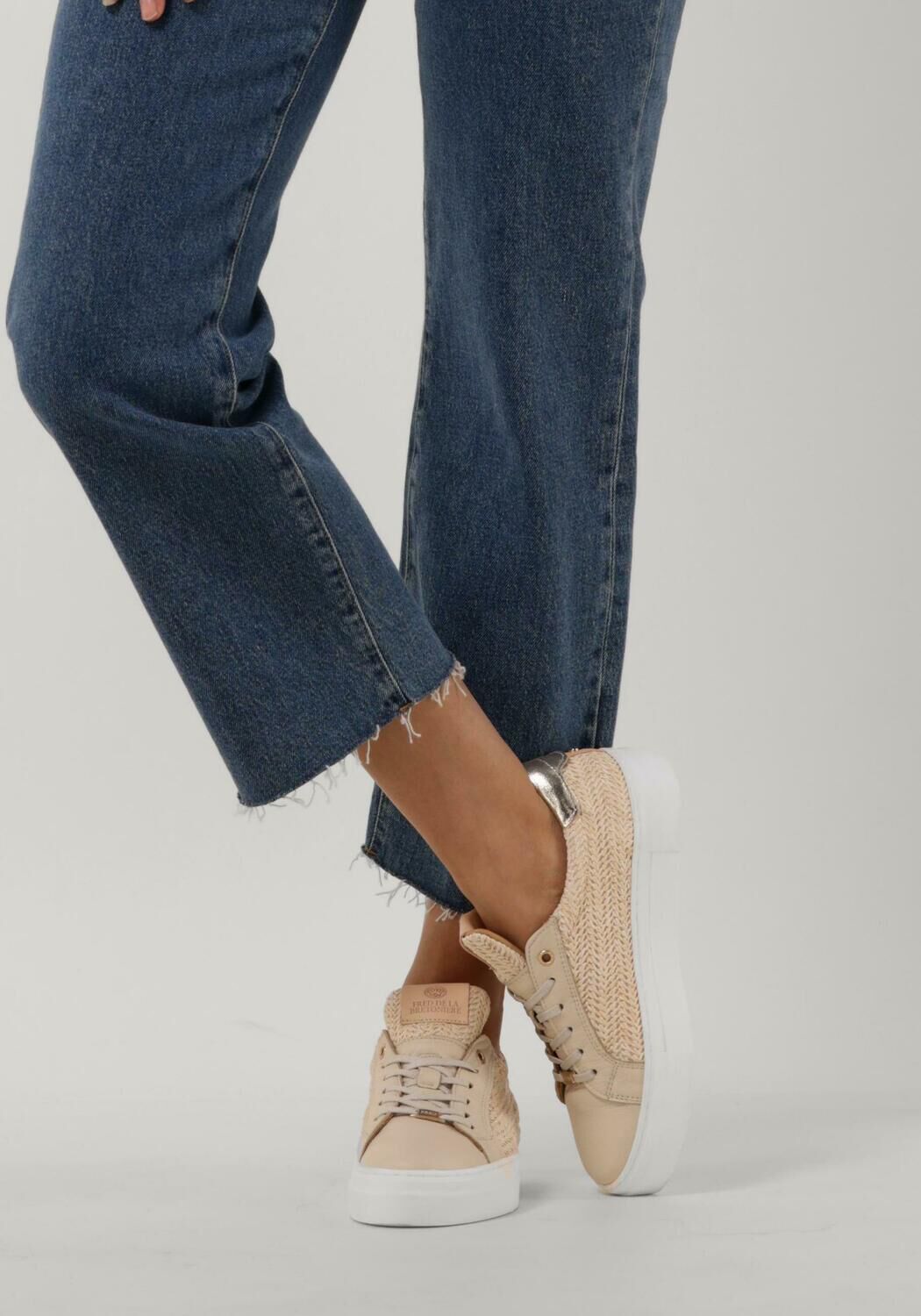 Beige FRED DE LA BRETONIERE Sneakers 101010481 - large