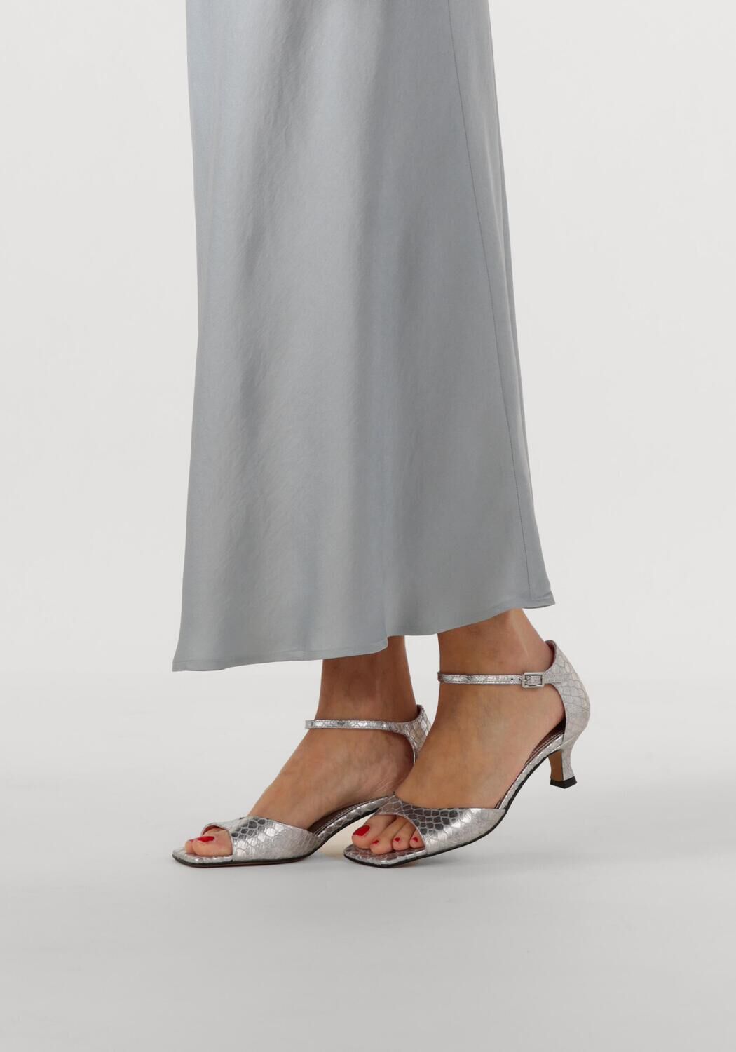 TORAL Sandales &agrave; talons RUBBY en argent - large