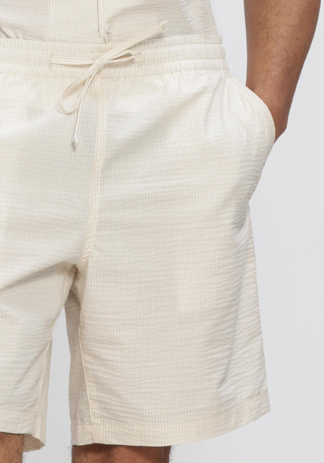Ecru LACOSTE Korte broek RELAXED FIT WAFFLE TEXTURE SHORTS - large