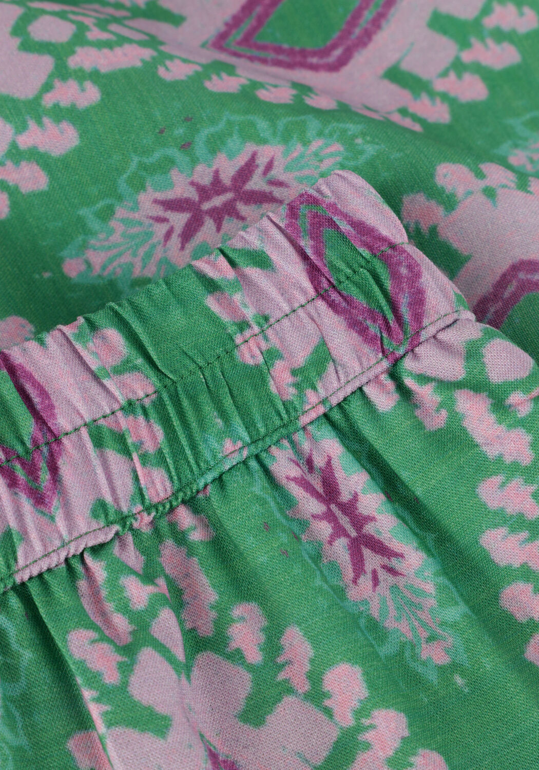 RAIZZED Pantalon courte ROSA en vert - large