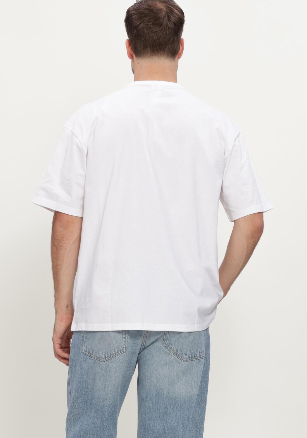 ADIDAS T-shirt ESS TEE en blanc - large