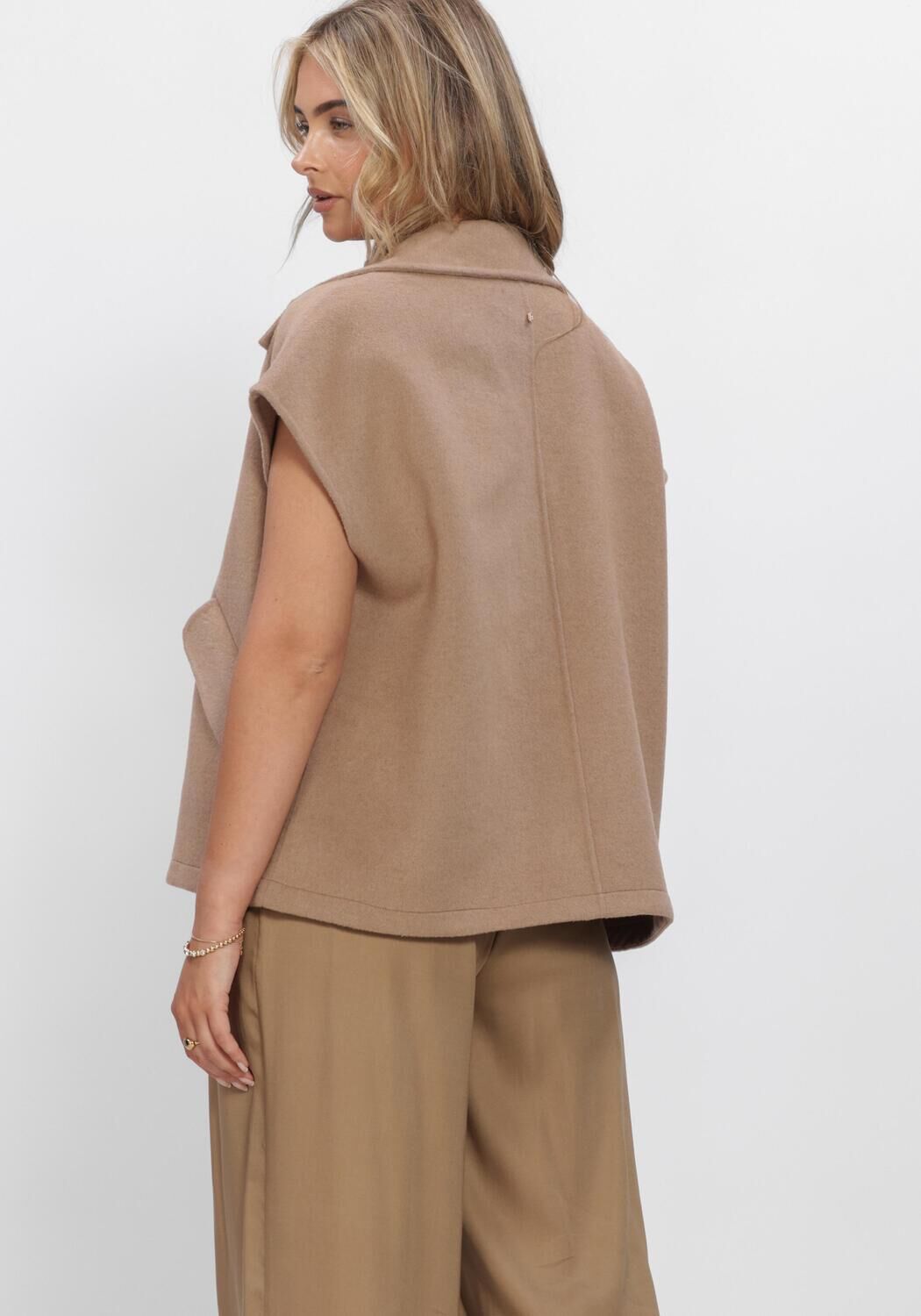 IBANA JUNIE Pulls & Gilets en beige - large