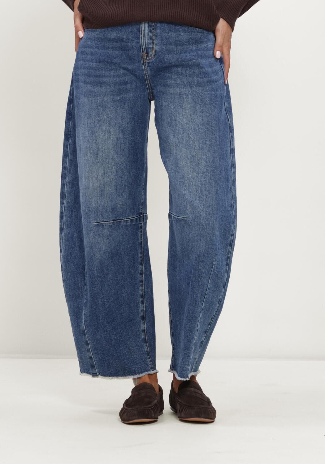 Blauwe JANICE Wide jeans BILLY - large