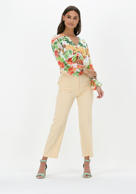 NA-KD Pantalon CROPPED SUIT PANTS en beige - large