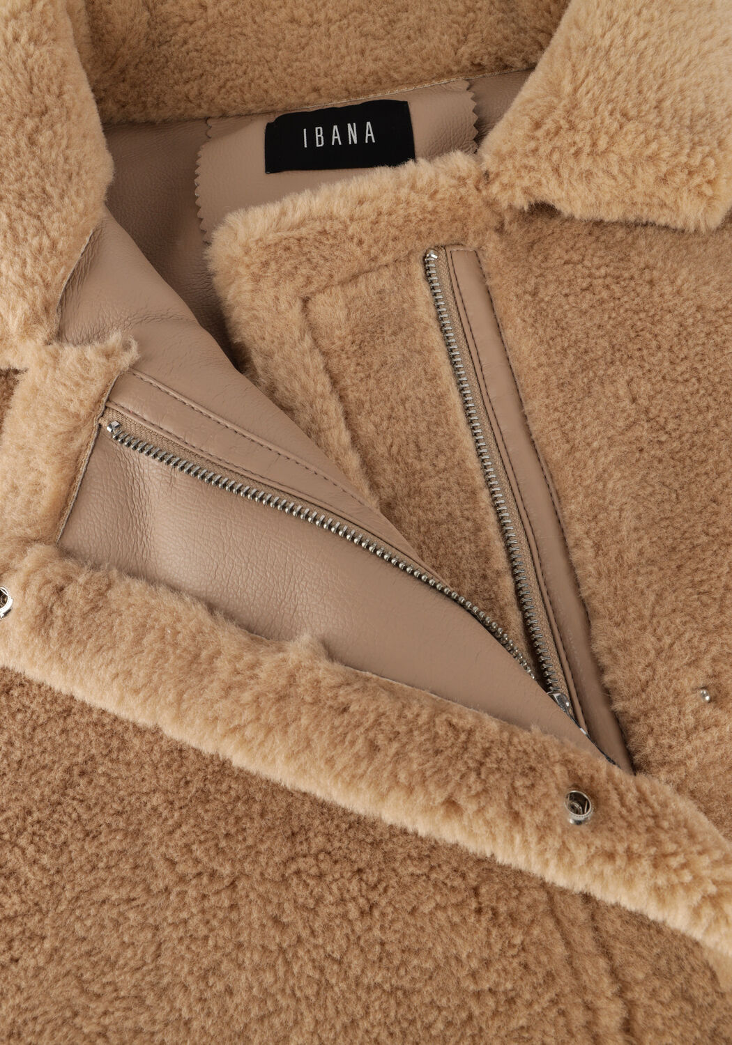 Camel IBANA Jack CHRIS - large