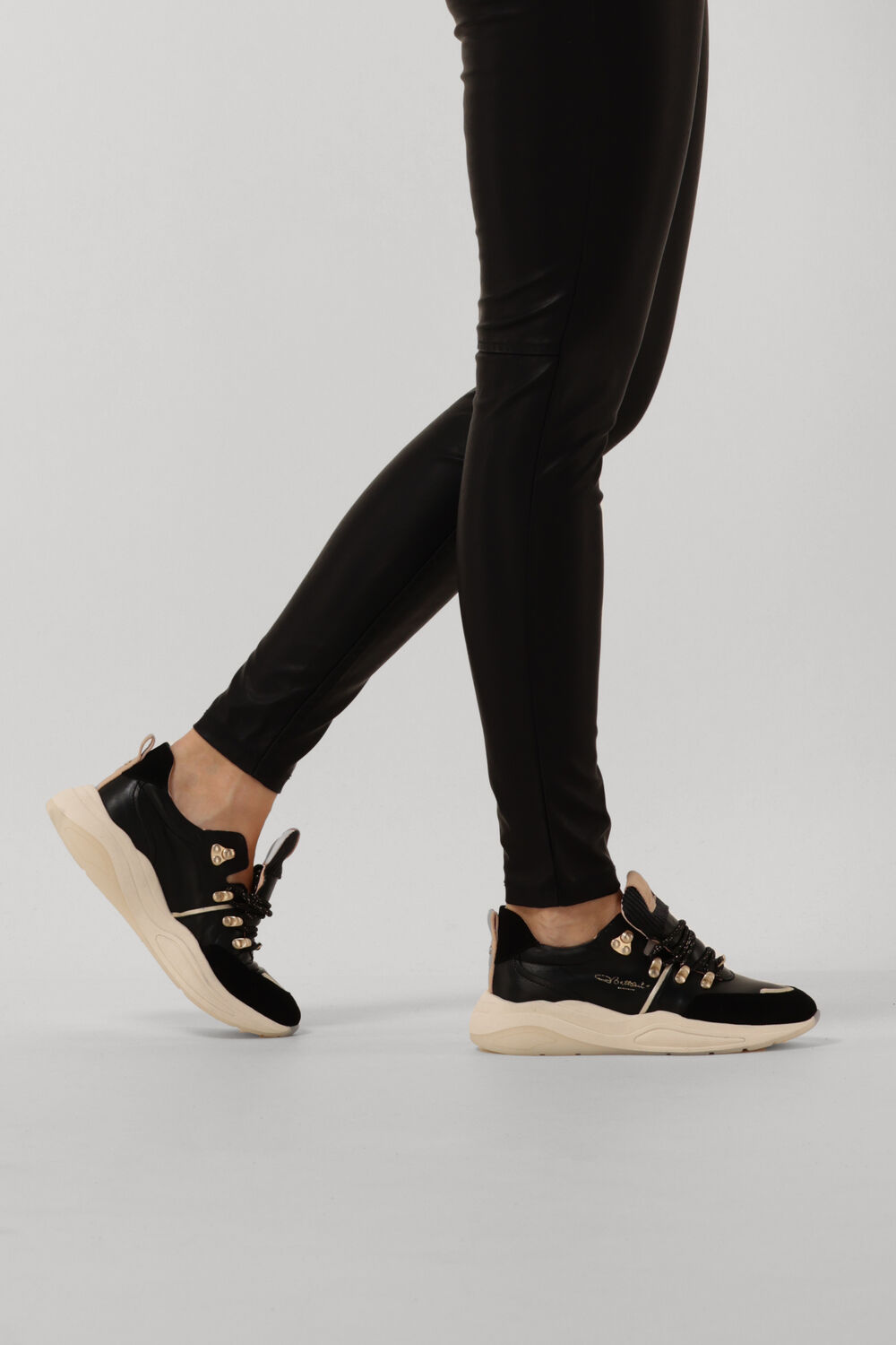 Zwarte FRED DE LA BRETONIERE Lage sneakers 101010441 - large