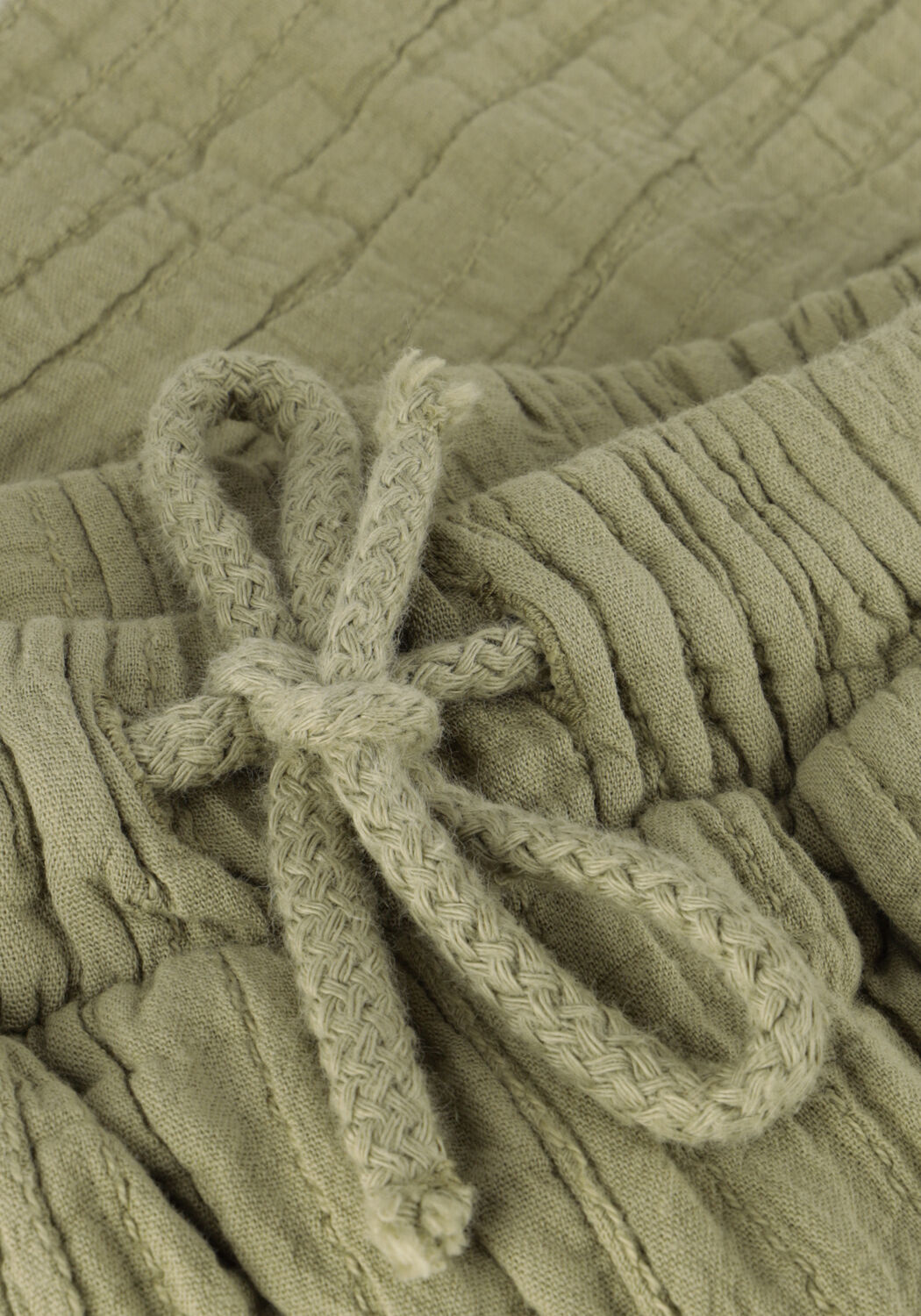 PLAY UP Pantalon courte WOVEN SHORTS B en vert - large