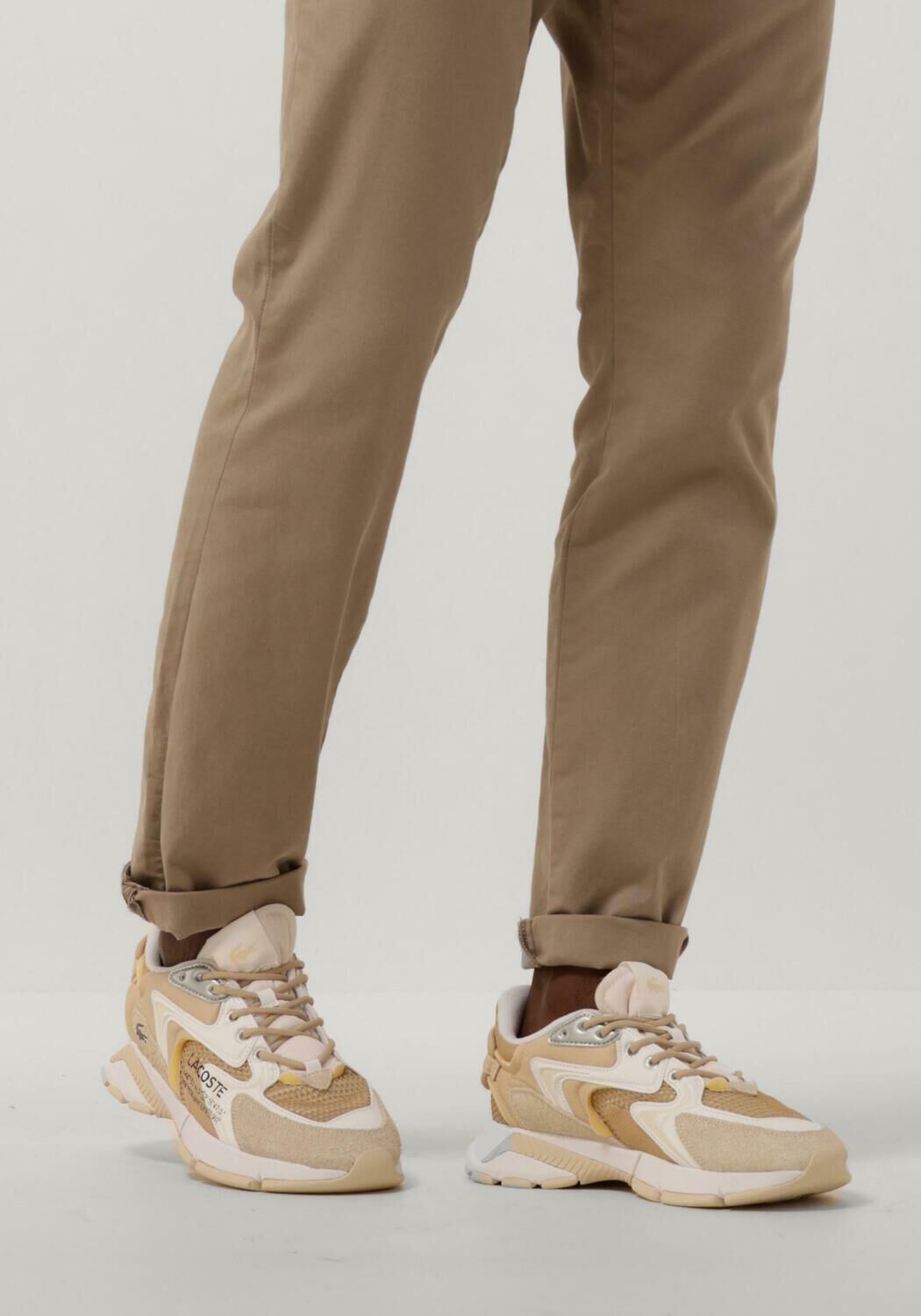 LACOSTE Baskets basses L003 NEO en beige - large