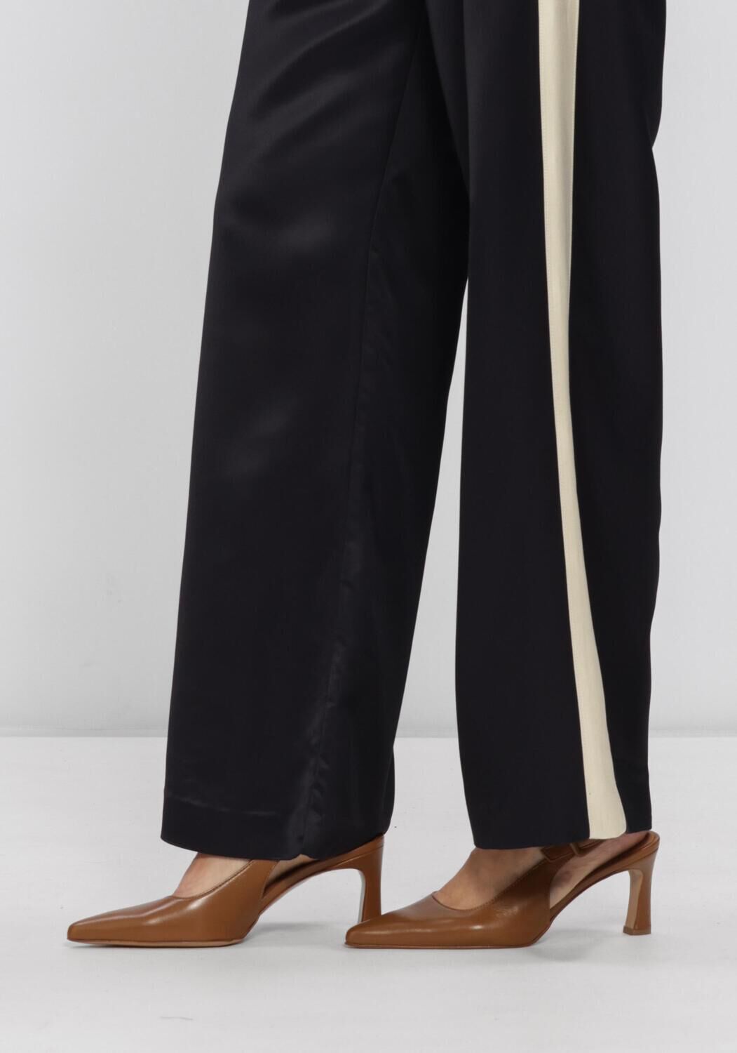 LINA LOCCHI Slingbacks AU263 en camel - large