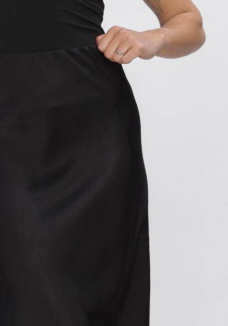 Zwarte NEO NOIR Maxirok VICKY HEAVY SATEEN SKIRT - large
