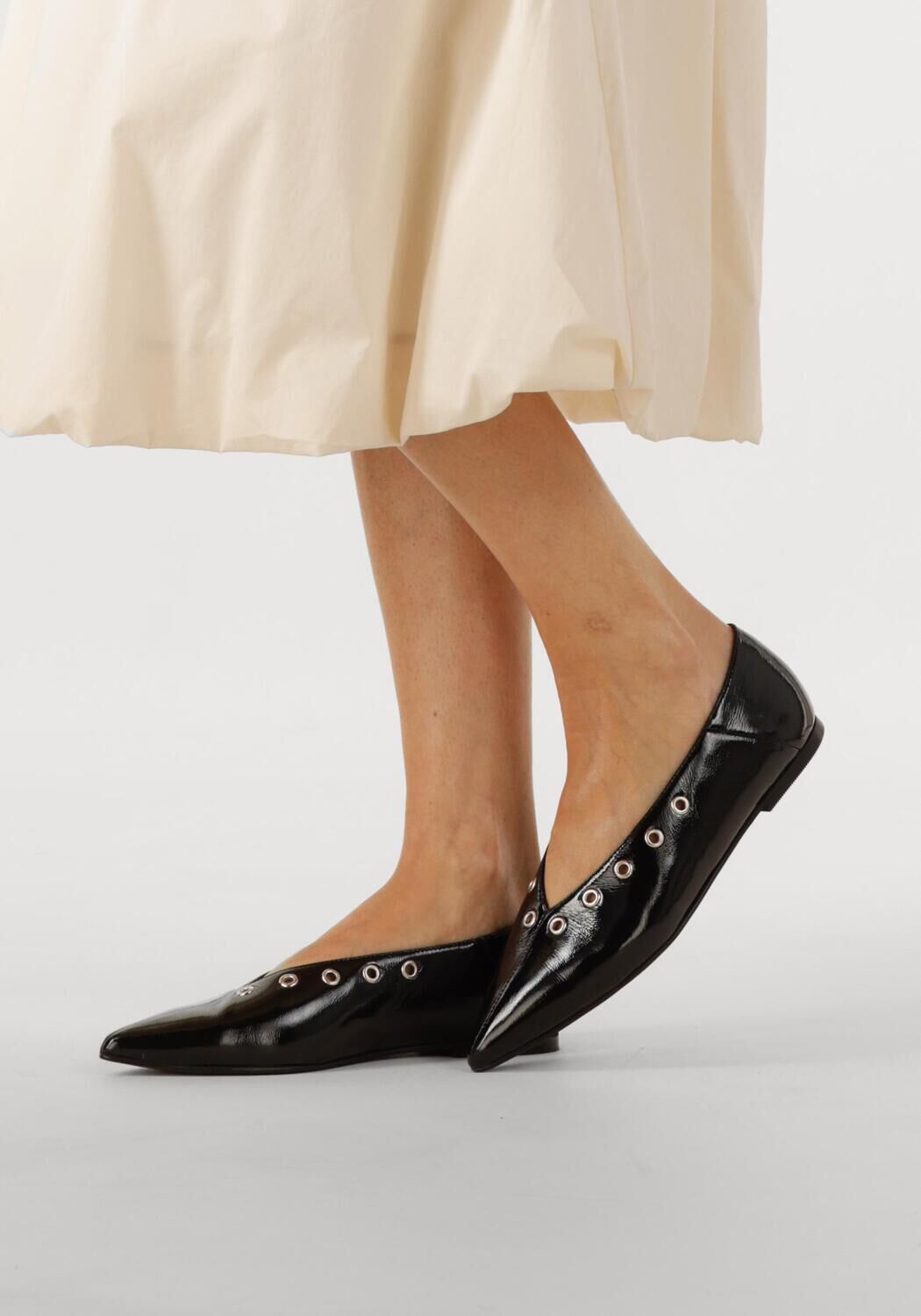 TORAL MIRANDA Ballerines en noir - large