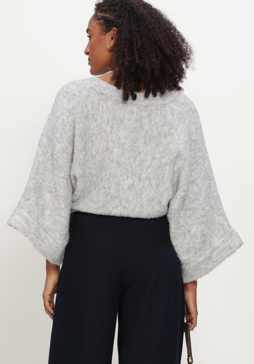 AIMEE THE LABEL CLIPPOW6 KNITTED SWEATER Pulls & Gilets en gris - large