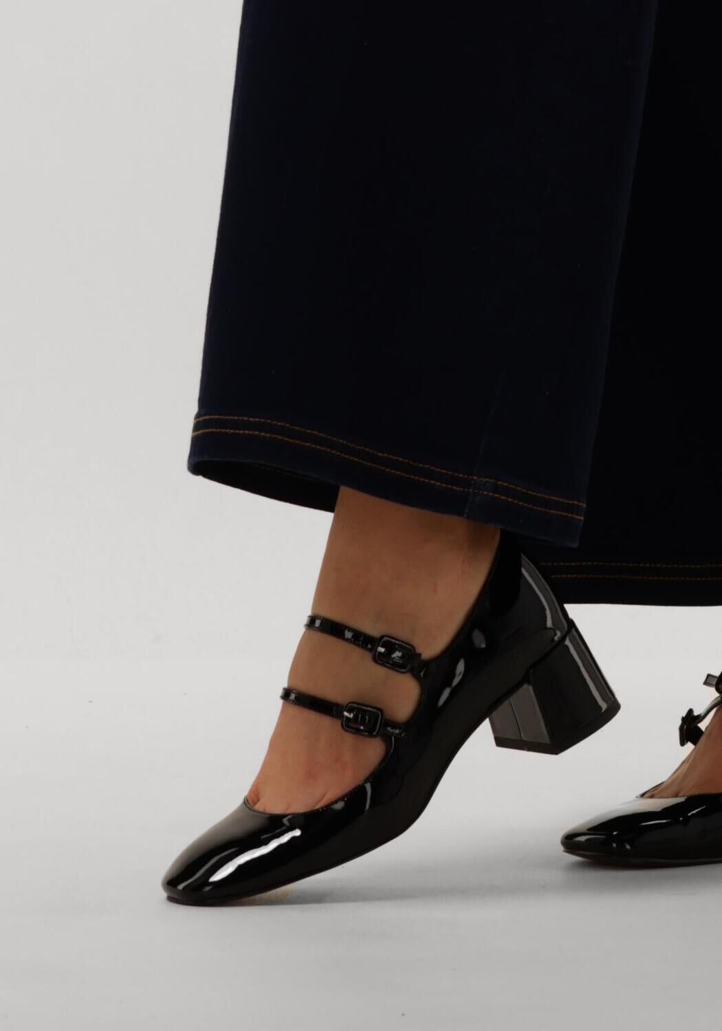 Zwarte BIBI LOU  632Z20VK - large