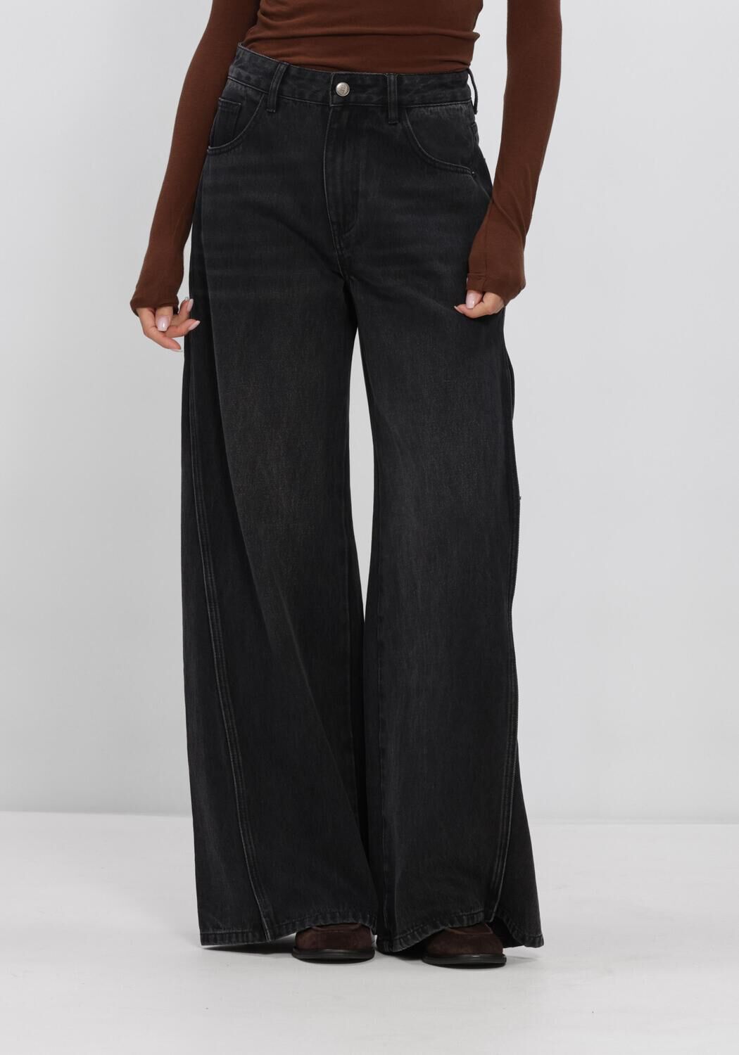 ELEH Wide jeans EFWJ260004 en noir - large