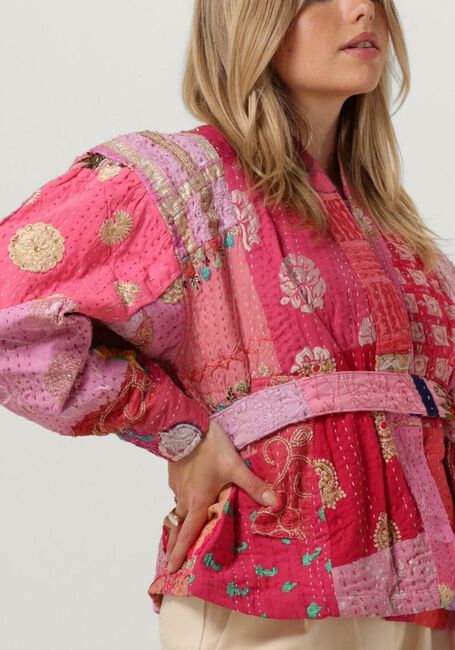 SISSEL EDELBO Kimono AURORA EMBROIDERY PATCHWORK JACKET en rose - large