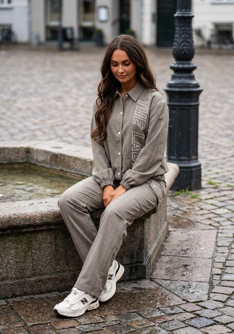 ALIX THE LABEL Pantalon cargo LADIES WOVEN CHECK CARGO PANTS en camel - large