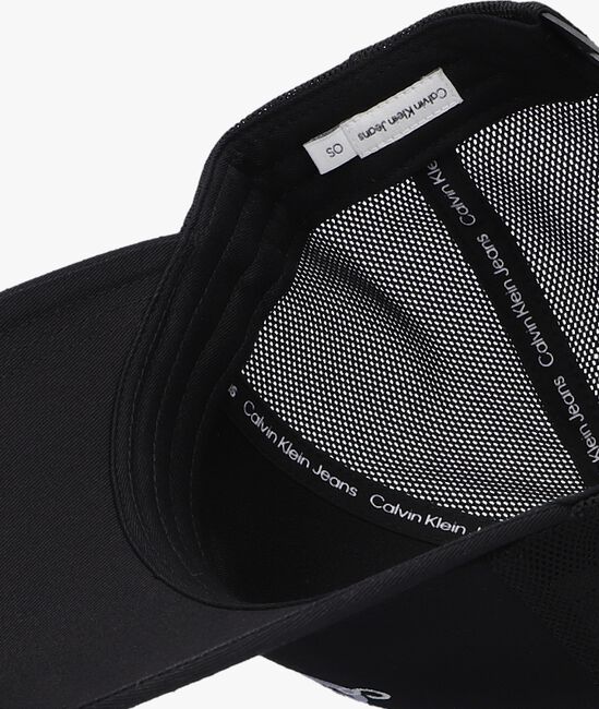 CALVIN KLEIN MONOGRAM TRUCKER CAP Casquette en noir - large