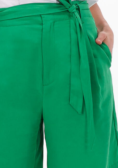 Groene MY ESSENTIAL WARDROBE Broeken/jumpsuits KAMMA VALA HIGH SHORTS - large