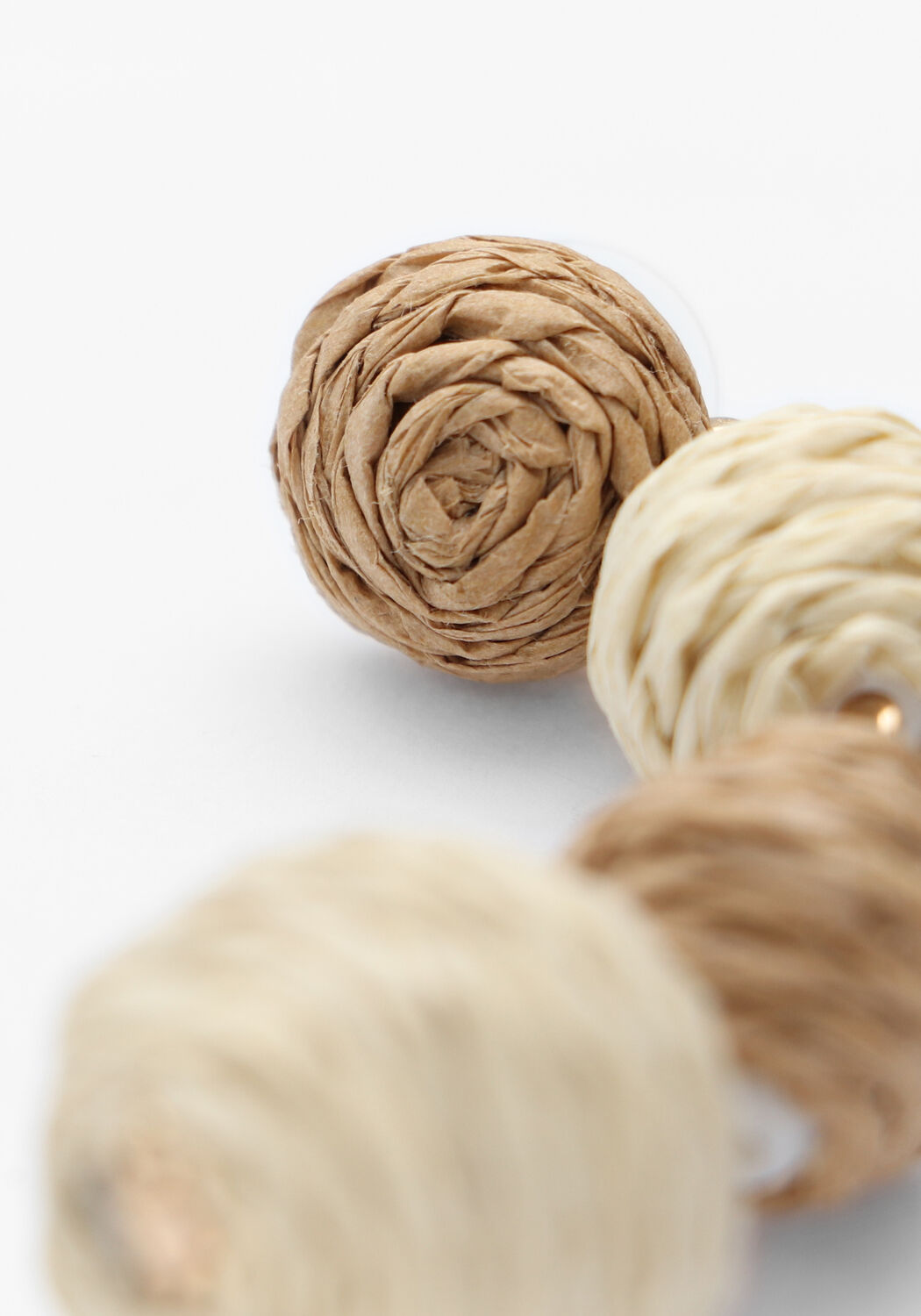 NOTRE-V Boucles d'oreilles EARRINGS DOTS en beige - large