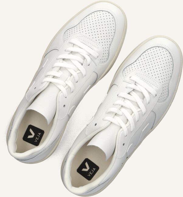 Witte VEJA Sneakers V-10 MEN Witte VEJA Sneakers V-10 MEN - large