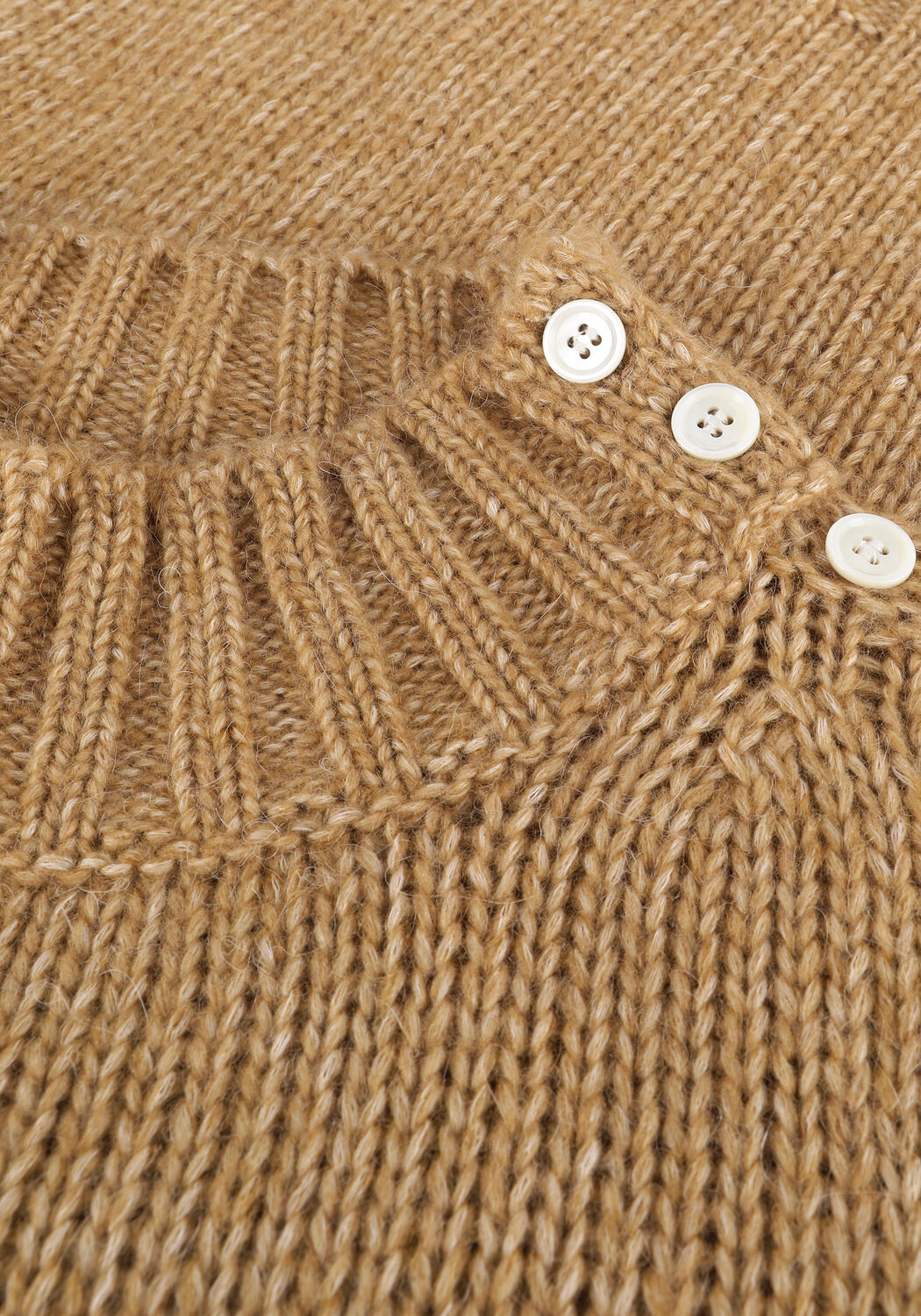 VANILIA Pull SMALL BUTTON en beige - large