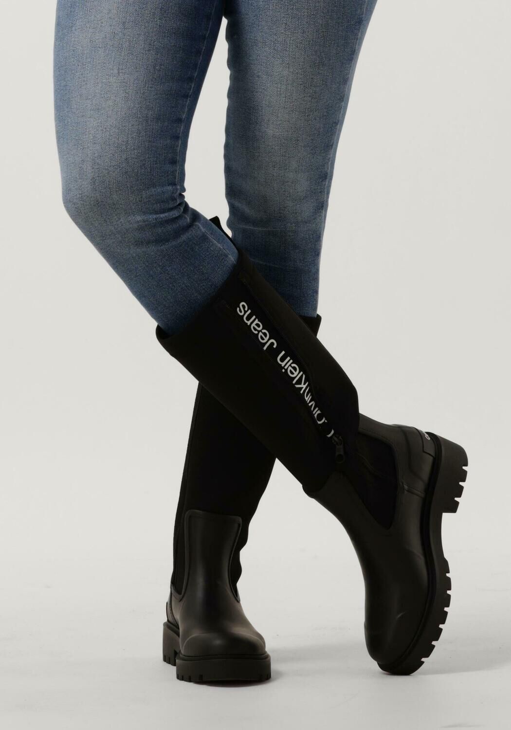 CALVIN KLEIN Bottes en caoutchouc HIGH RAINBOOT en noir Omoda