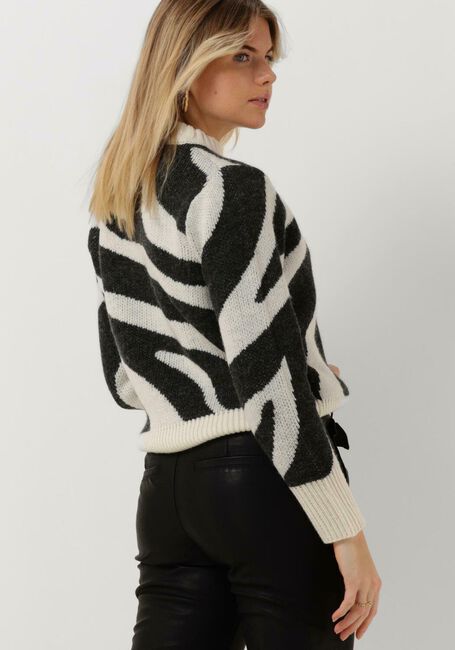 LEVETE ROOM Pull LR-KALIMA 17 PULLOVER en blanc - large