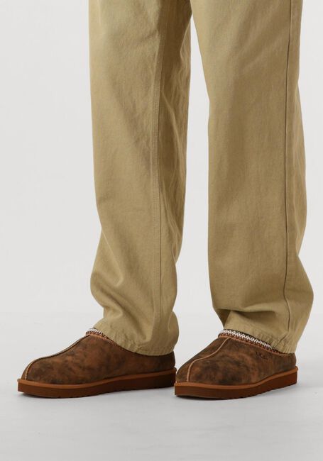 UGG TASMAN BAXTER Chaussures à enfiler en marron - large