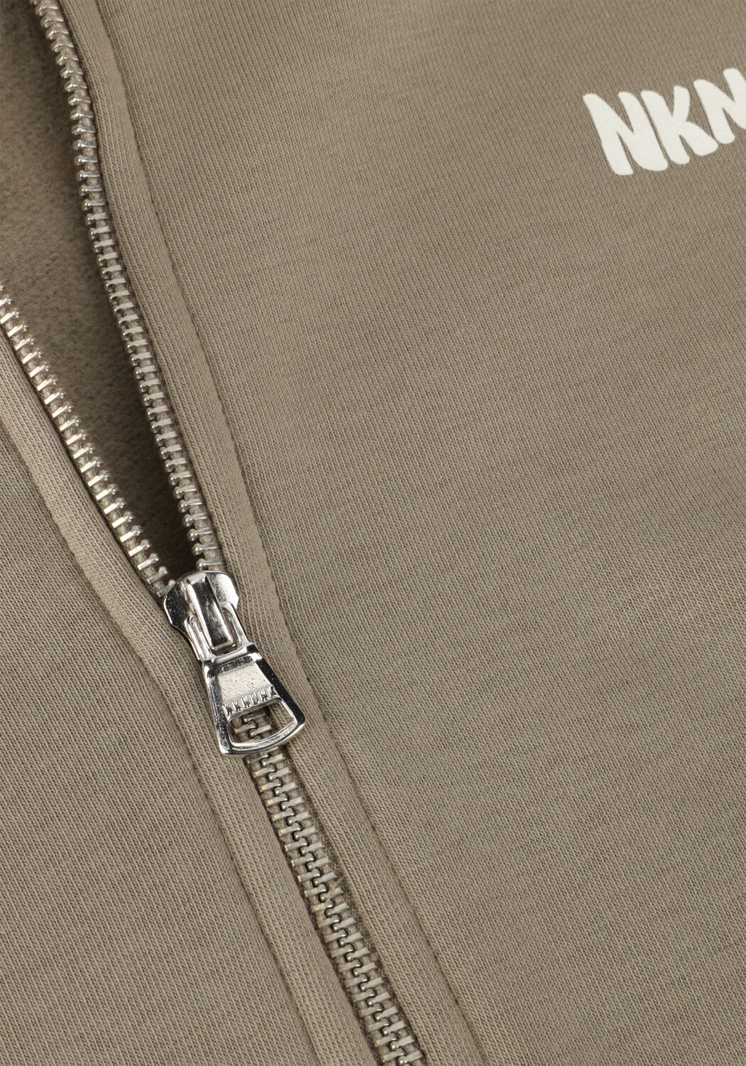 NIK & NIK Pull ROCCO ZIP HOODIE en taupe - large